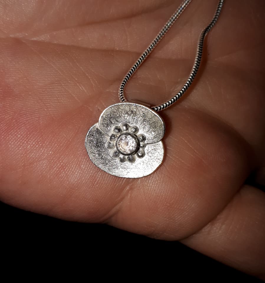 Poppy Pendant