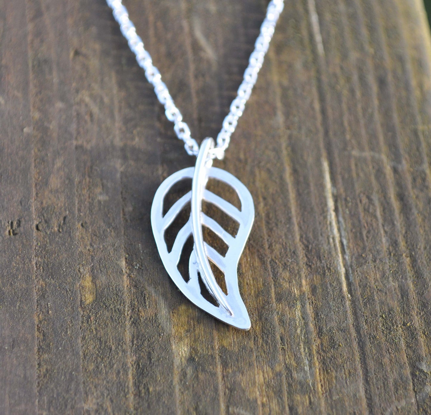 Single Silver Leaf Pendant