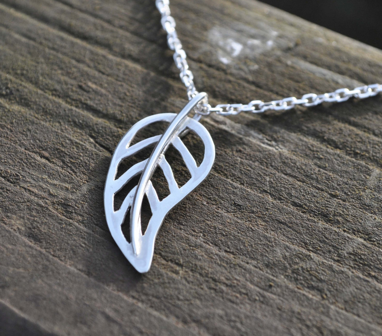 Single Silver Leaf Pendant