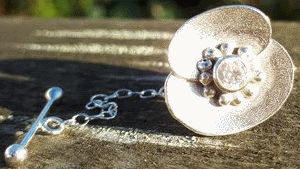 Poppy Tie Pin