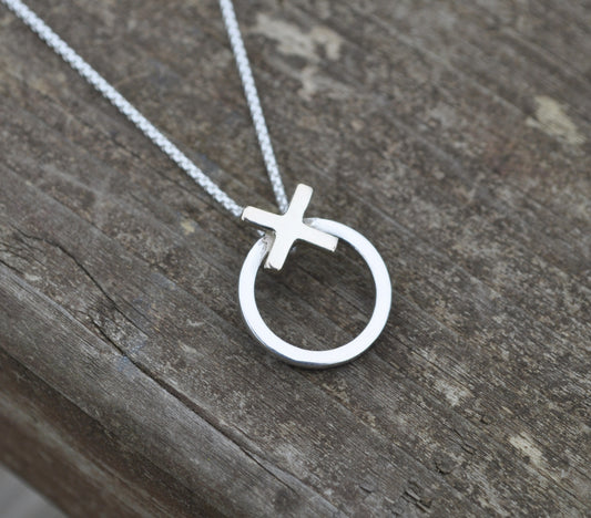 Hugs and a Kiss Single Silver Pendant