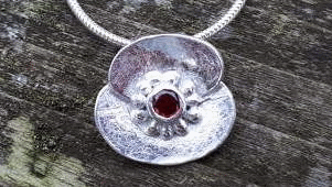 Poppy Pendant